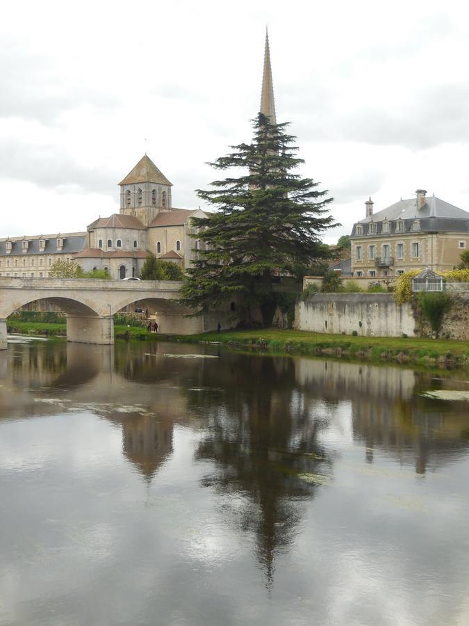 Hôtel de l'abbaye Saint-Savin (Vienne) Exterior foto